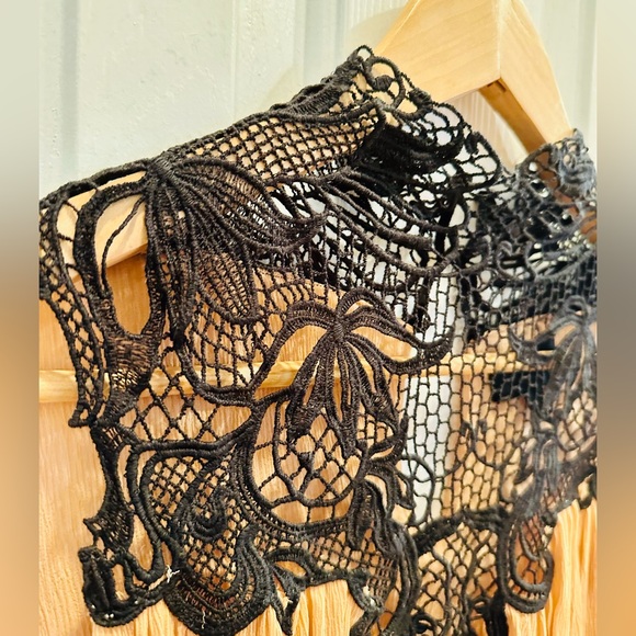 INTERMIX blouse - Picture 2 of 9